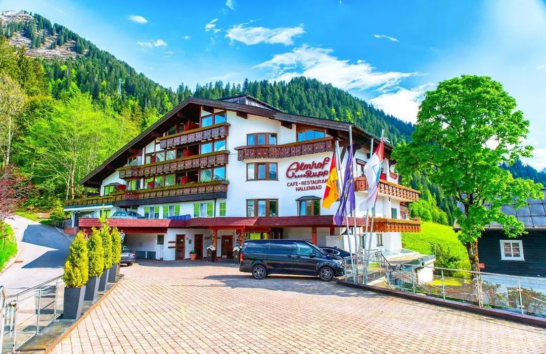 Ski- Und Aktivhotel Almhof Rupp-1
